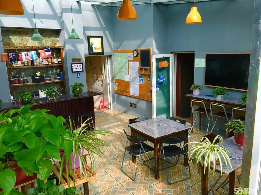 LETE Hostel - Image 1