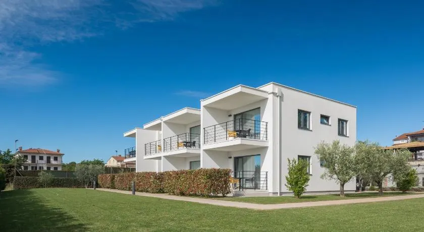 Lana Premium Residence - Image 1