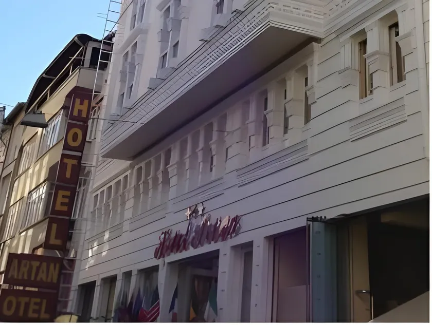 Artan Hotel - Image 1