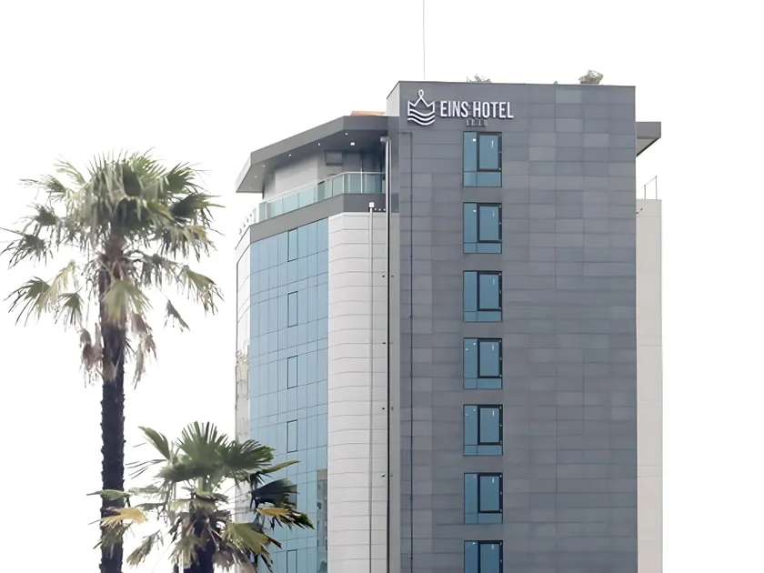 Eins Hotel - Image 1