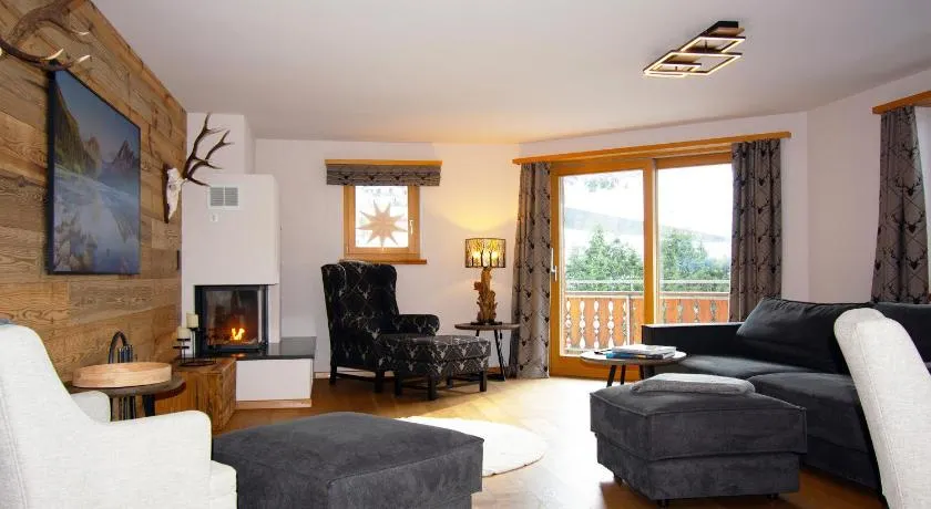 Premium Apartment Grischuna 1-8 Pers - Image 1
