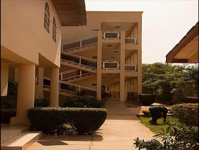 Seaview Gardens Hotel - Image 1