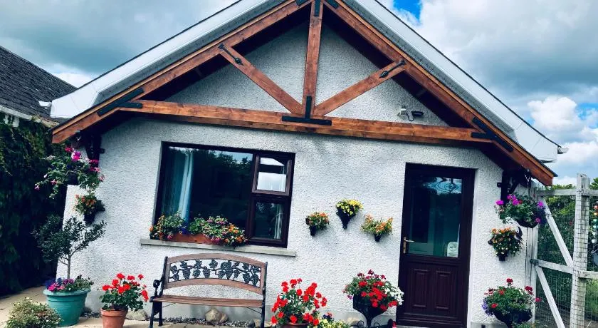 Cargagh Cottage - Image 1