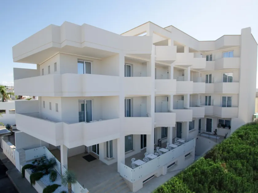 QuiHotel - Image 1