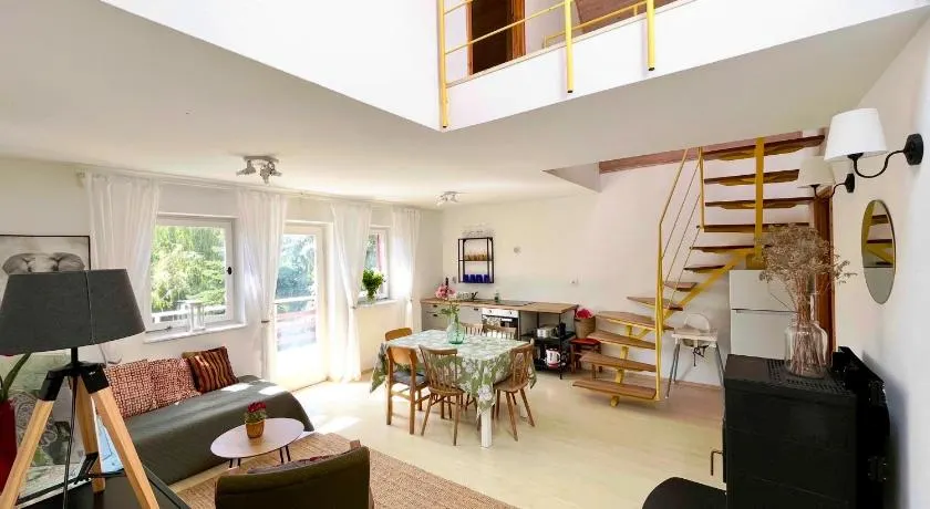 Wildrose holiday home - Image 1