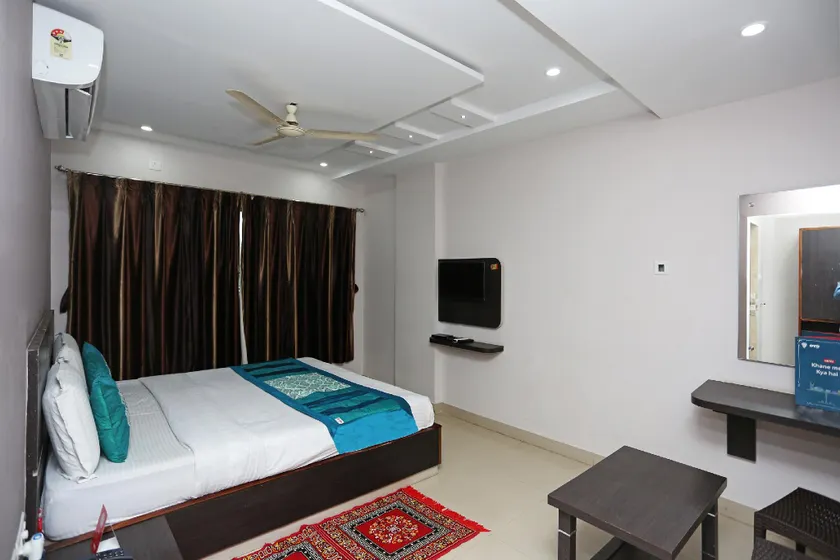 Hotel O Flagship Subudhi's Inn - Image 1