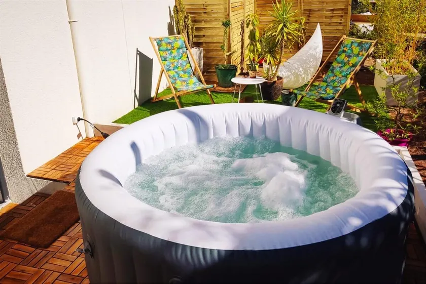 Superbe appartement avec jacuzzi avec jardin privé - Image 1