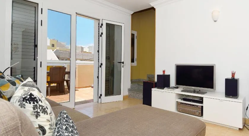 Centric Home - Solarium Terrace - Sea Views - Image 1
