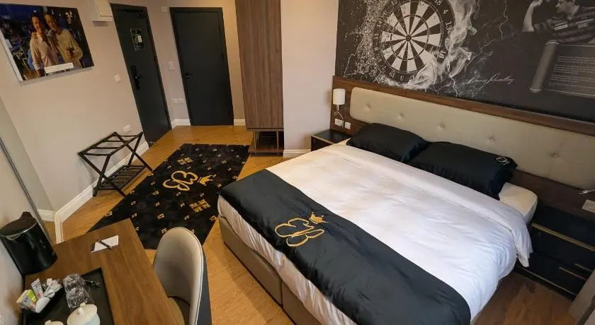 Empress Boutique Hotel Suites - Image 1