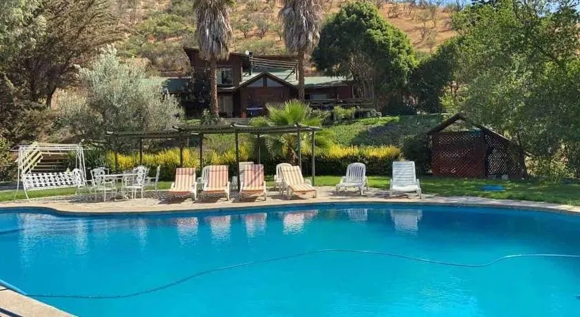 Casa de Campo con Piscina, Tinaja y Jardín - Image 1