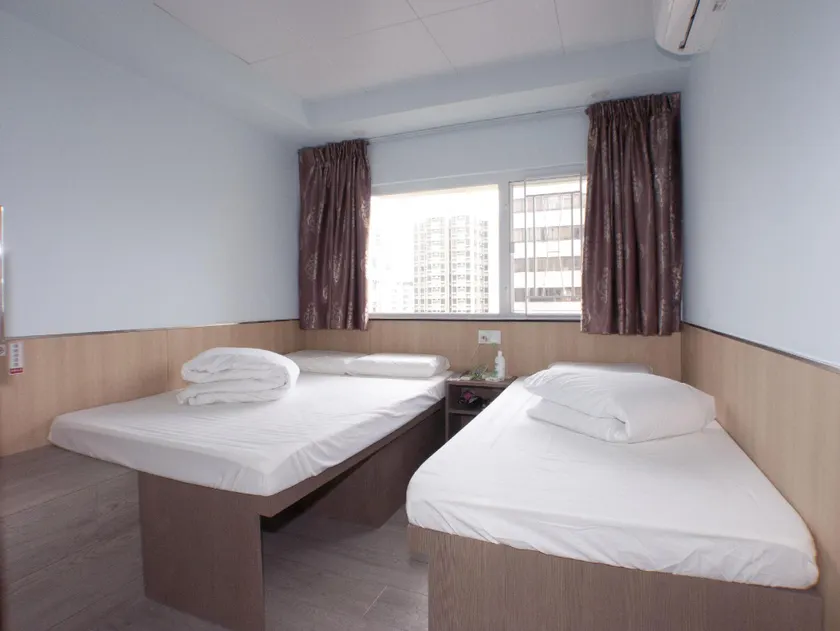 Mong King Guesthouse - Image 1