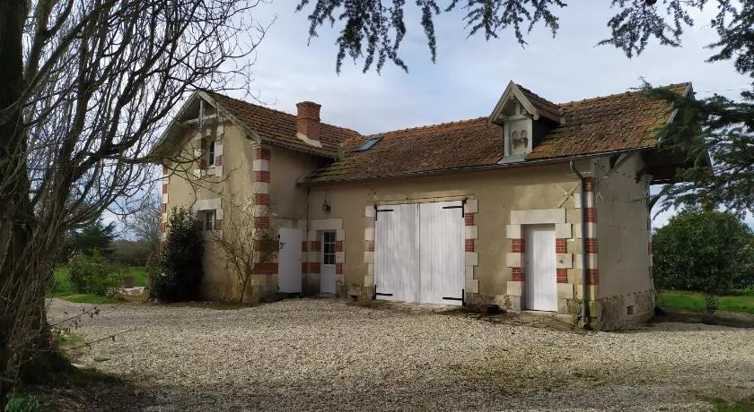 PETIT SAINT HUBERT 1 à 4 PERSONNES - Image 1