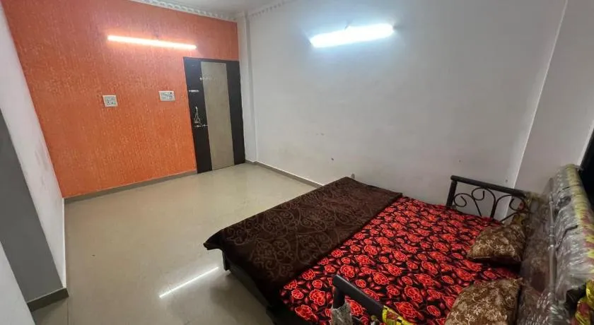 Yatrastha room service - Image 1
