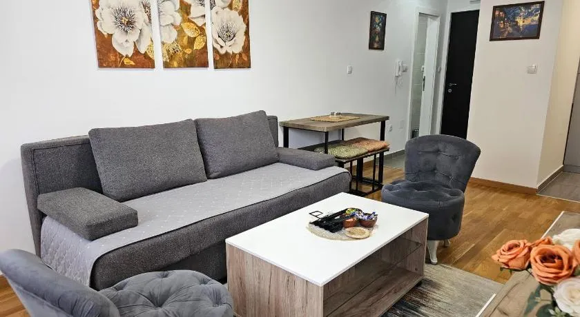 Apartman Petrovic-5 min by walk to Center,Doboj City Park - Image 1