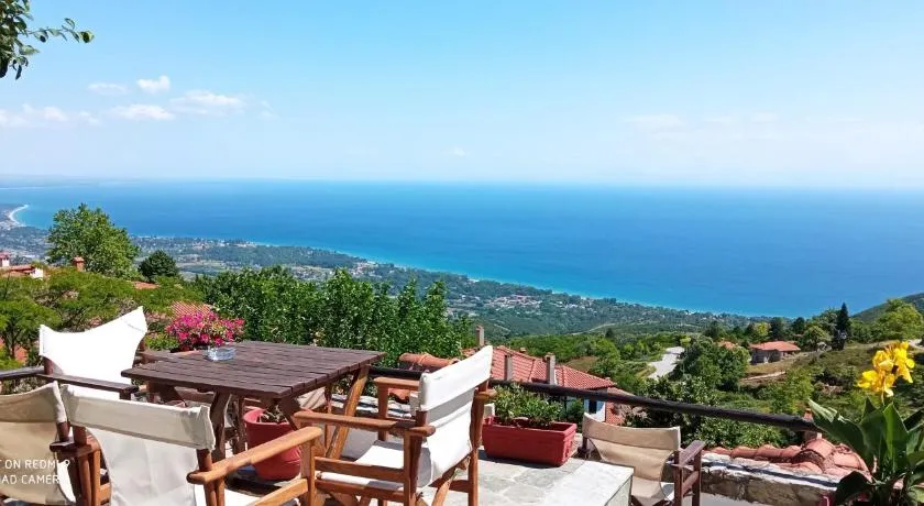 Enastron Guesthouse - Image 1
