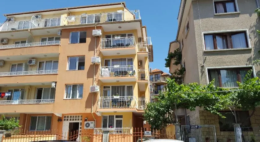 Guest House Diamandievi - Image 1