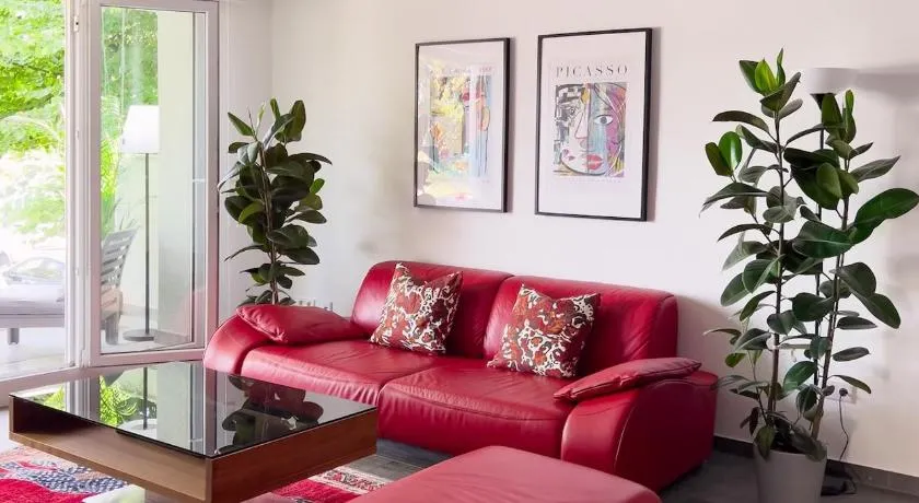 Waterfront Apartment am Main, 15 Min Frankfurt Airport, Terrasse, Free Parking - Image 1
