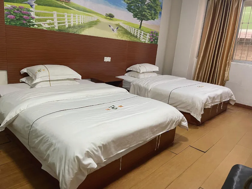Huating Accommodation - Image 1