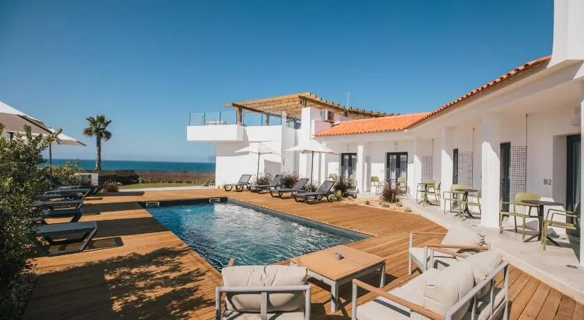 MUTE Hostel Porto Covo - Image 1