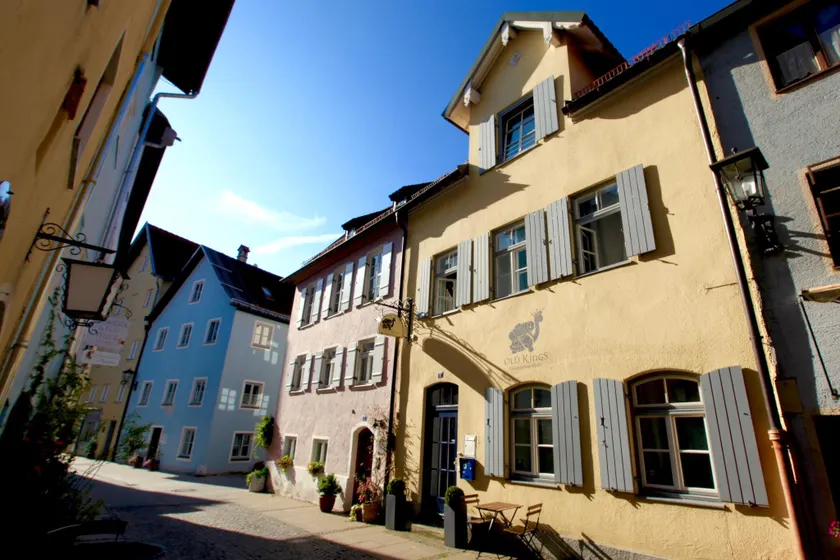 Old Kings Design Hostel - Image 1