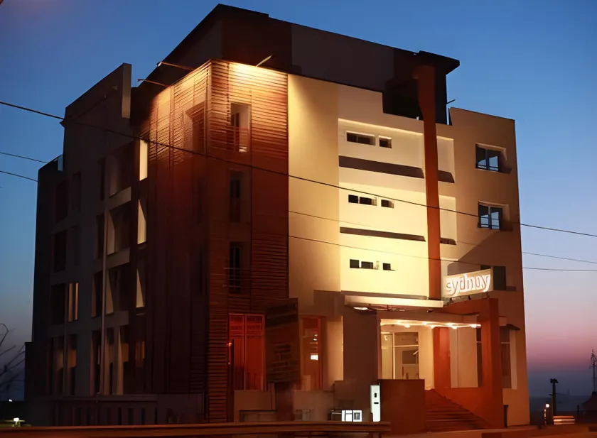 Hotel Sydney - Image 1