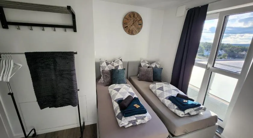 Cozy Apartment mit WIFI, Aufzug & Kostenlos Parken EL-Living - Image 1