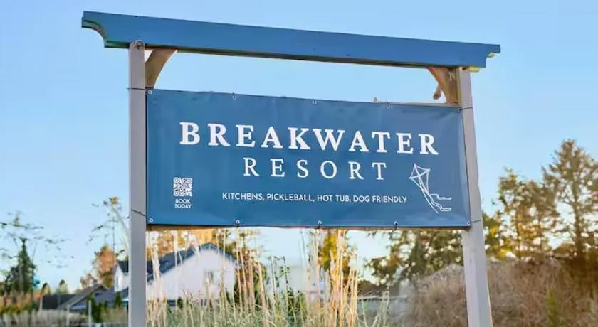 Breakwater Resort - Image 1