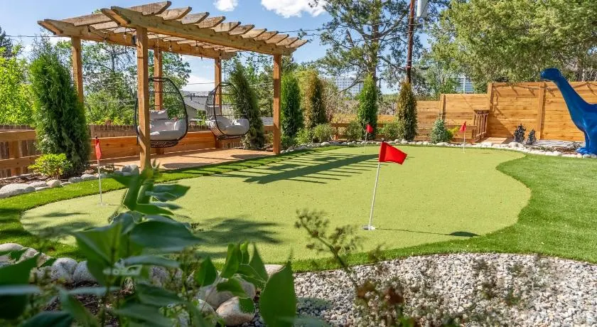 Theater, Hot Tub, Mini Golf, Luxe Fun House - Image 1