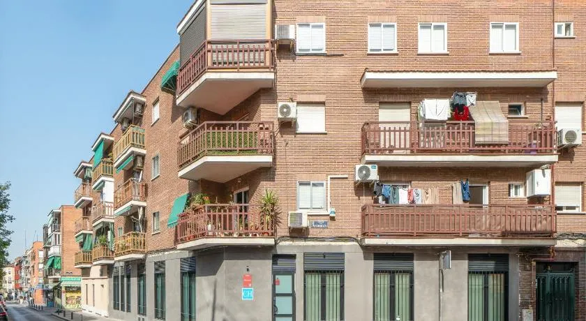 Dobo Madrid Moncayo - Image 1