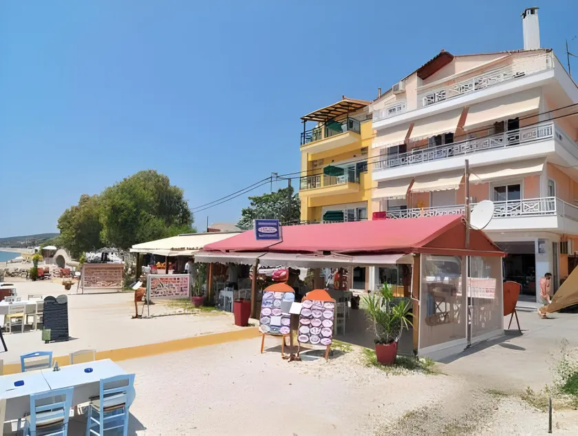 Molos Hotel - Image 1