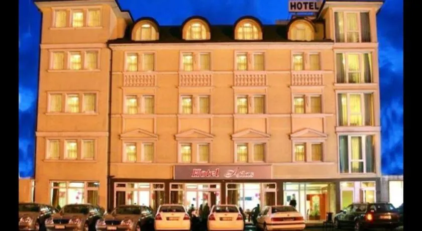 Hotel Atlas - Image 1