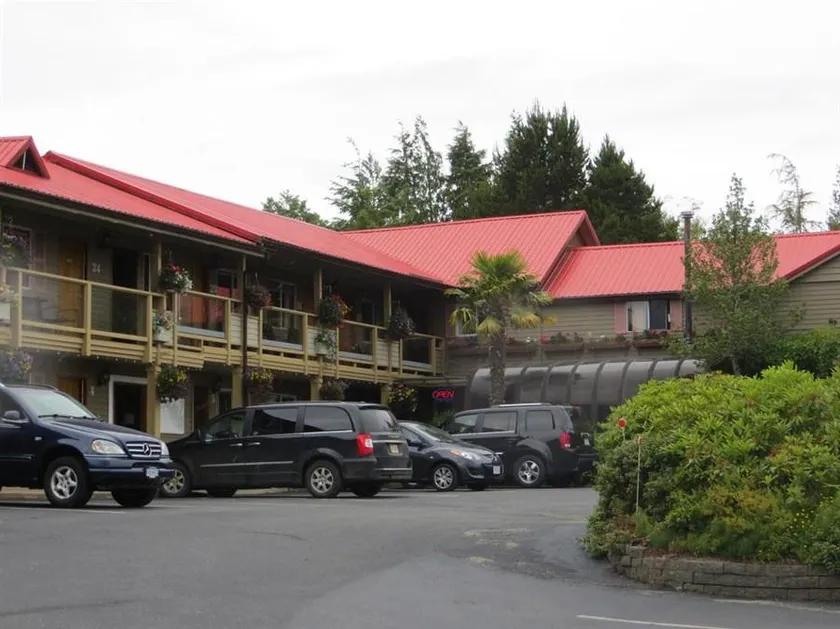 Schooner Motel - Image 1