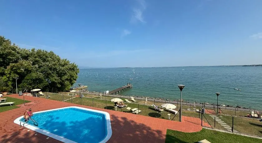 Appartamento Gardazzurro - Image 1