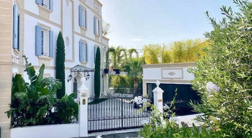 Villa Caprice - Image 1
