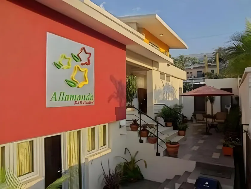 Allamanda Hotel - Image 1
