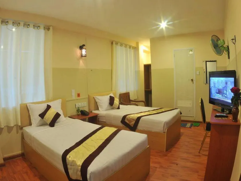 Myint Myat Guest House - Image 1