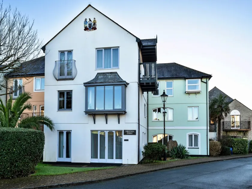 Apartment in Falmouth near Beaches  Harbour - Image 1