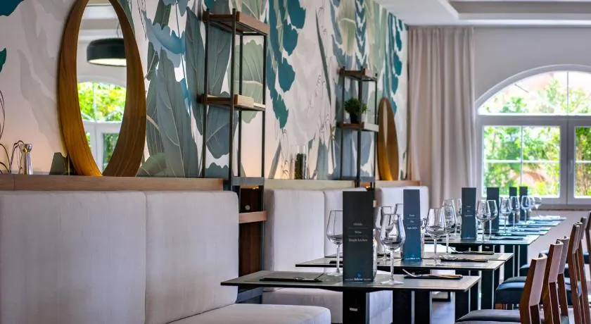 Luxury Suites Bellevue - Image 1