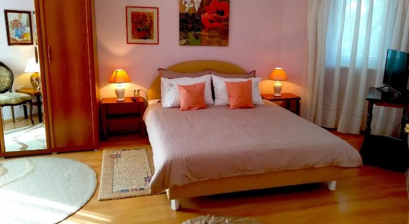 Sandrea Studio Apartment - Image 1