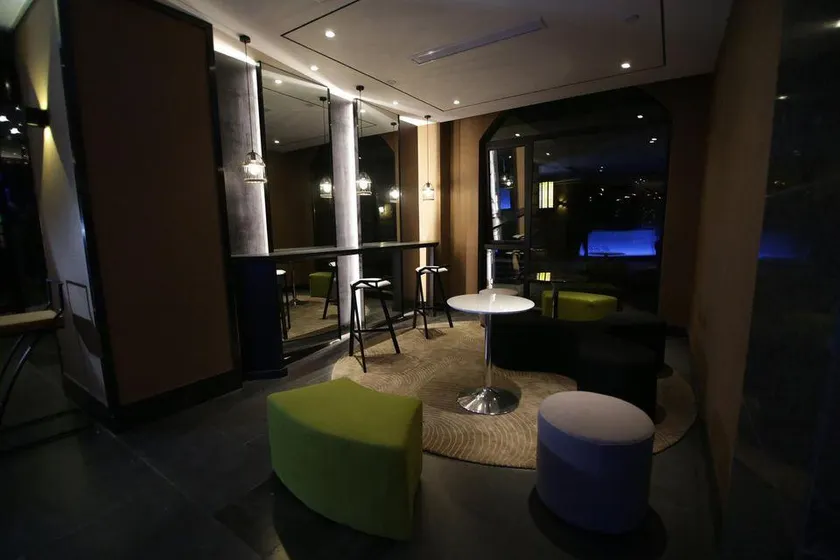 25 Hours Sunshine Hotel - Image 1