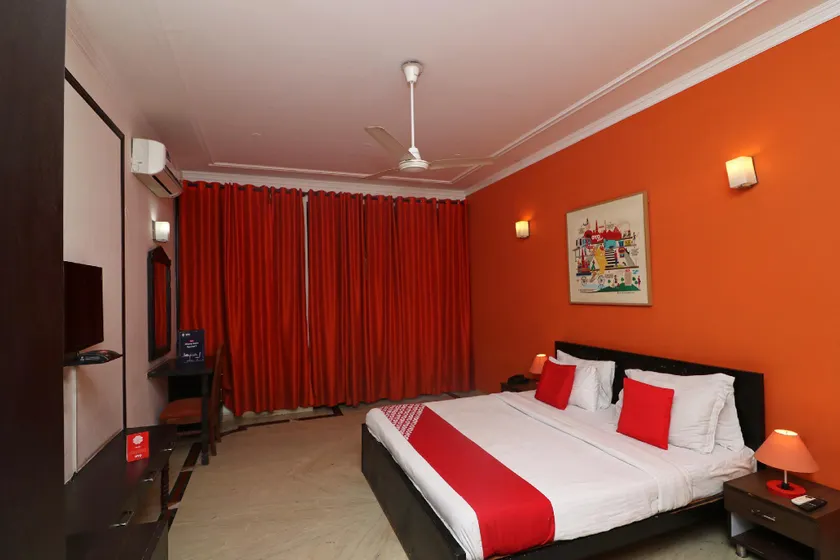 HOTEL REST - Image 1