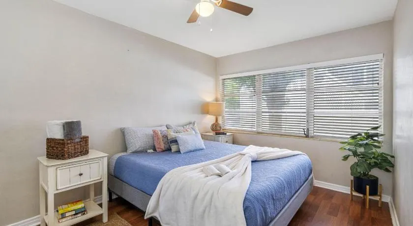 Perfect Location Vinoy Beach Getaway Sun and fun - Image 1