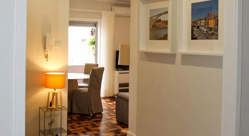 115 OPorto Guest House - Image 1