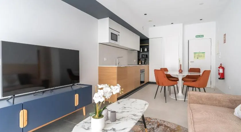 Canillas Apartments 2 - Image 1