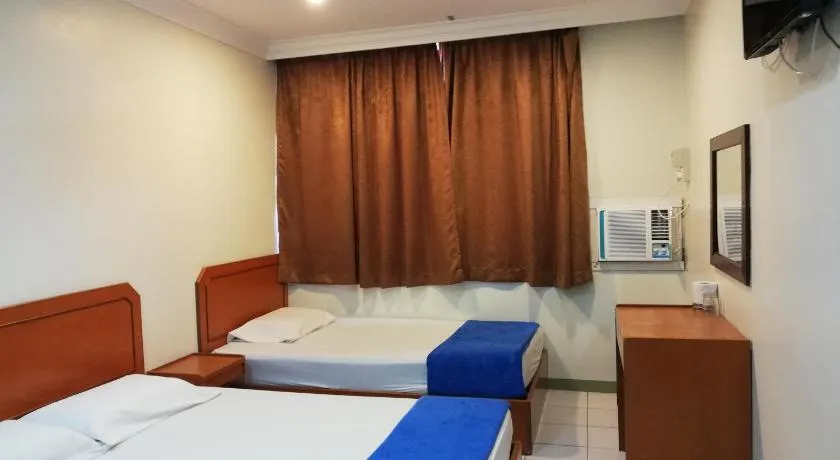 Sri Gate Hotel - Image 1