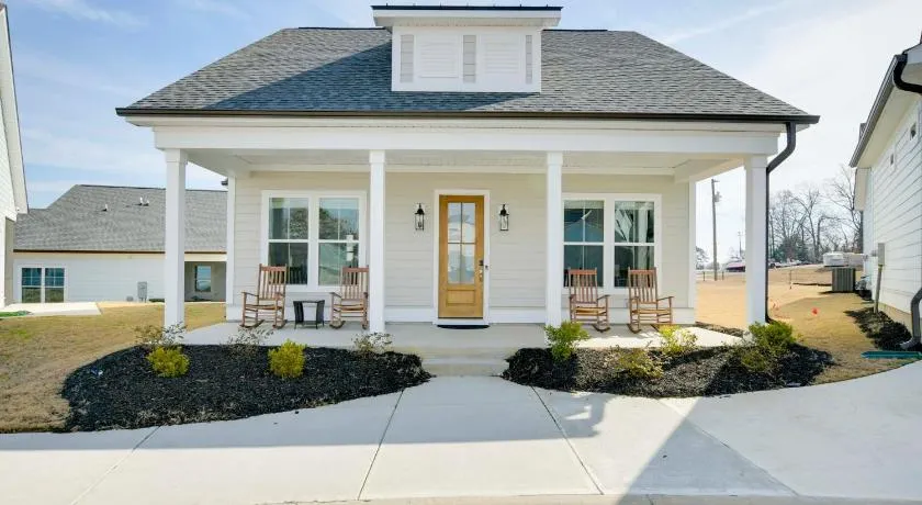 Steps to Marina! Lake Greenwood Home w/ Patios - Image 1