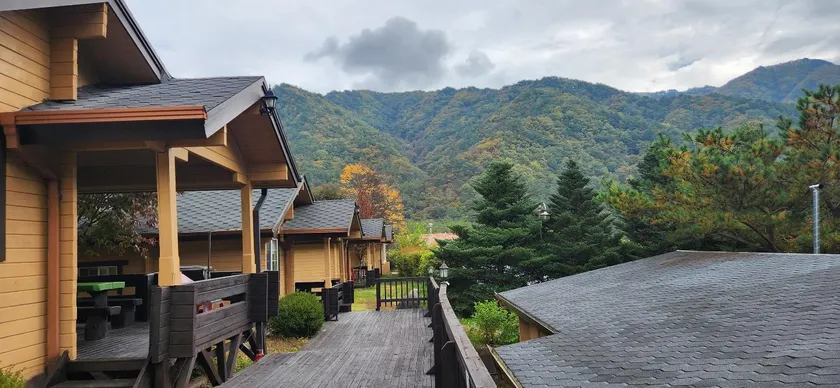 Yeongwol Sunset River Mulsori Pension - Image 1