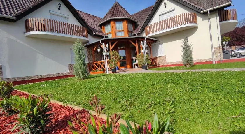 Havasi Vendégház - Image 1