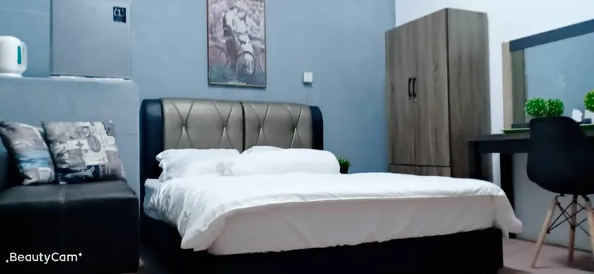 PRIVACY Shoplot Shelf Check In@Room #FREEWIFI#4PAX - Image 1