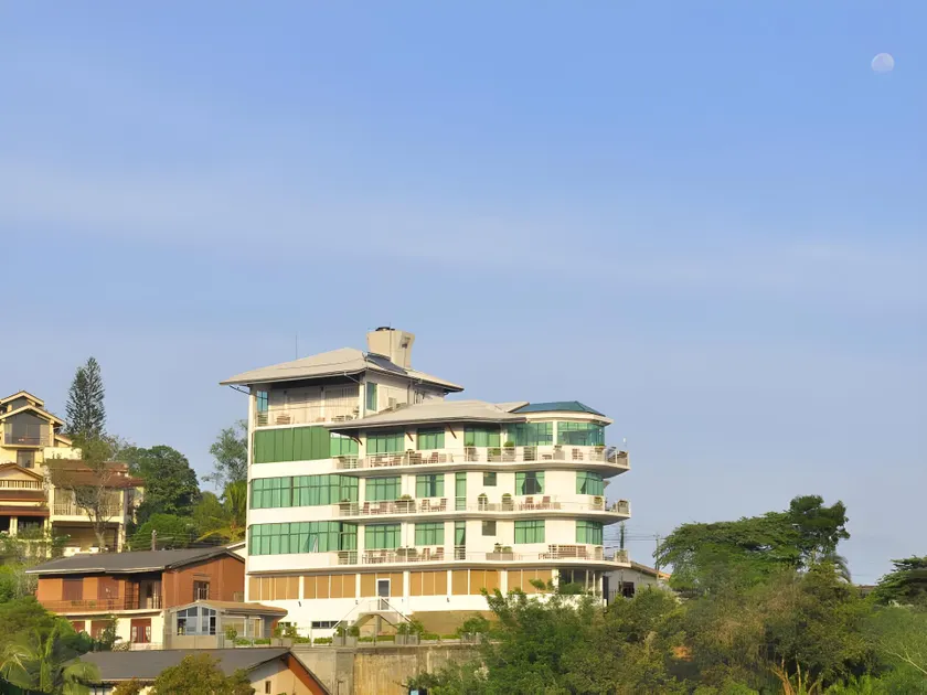 Amaara Sky Hotel Kandy - Image 1